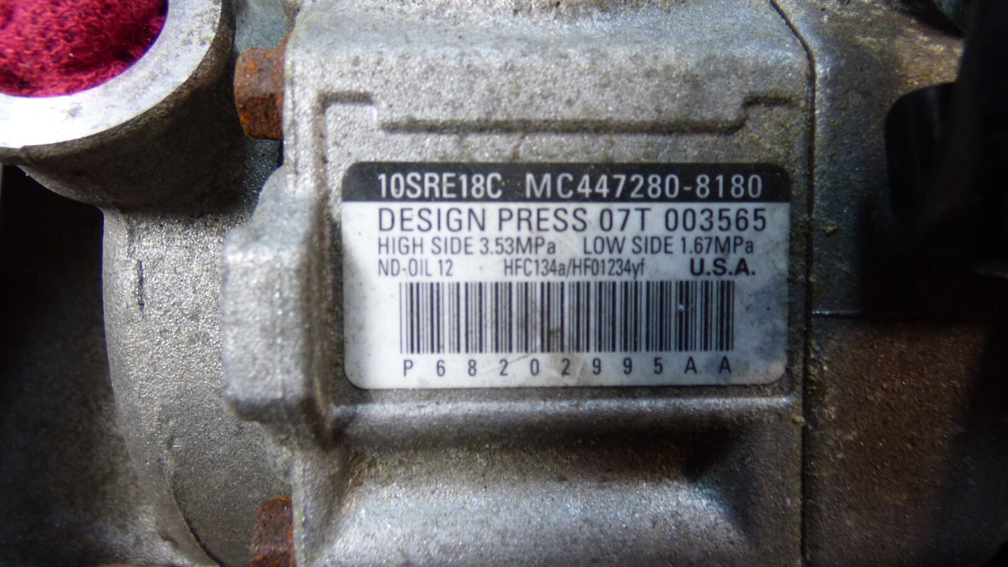Jeep Grand Cherokee 3.0 CDR WK2 Original Klimakompressor gebraucht - P68202995AA