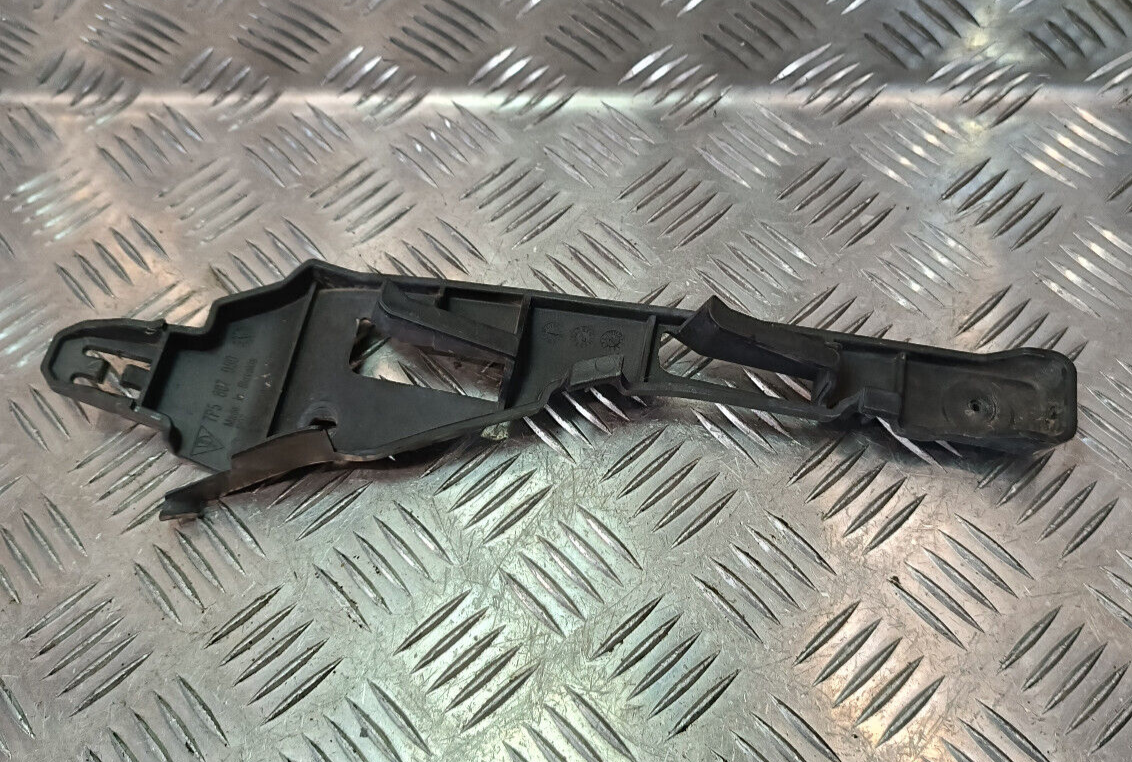 Porsche Cayenne S 92A Stoßstange Halter Vorne Rechts ORIGINAL gebraucht - 7P5807050