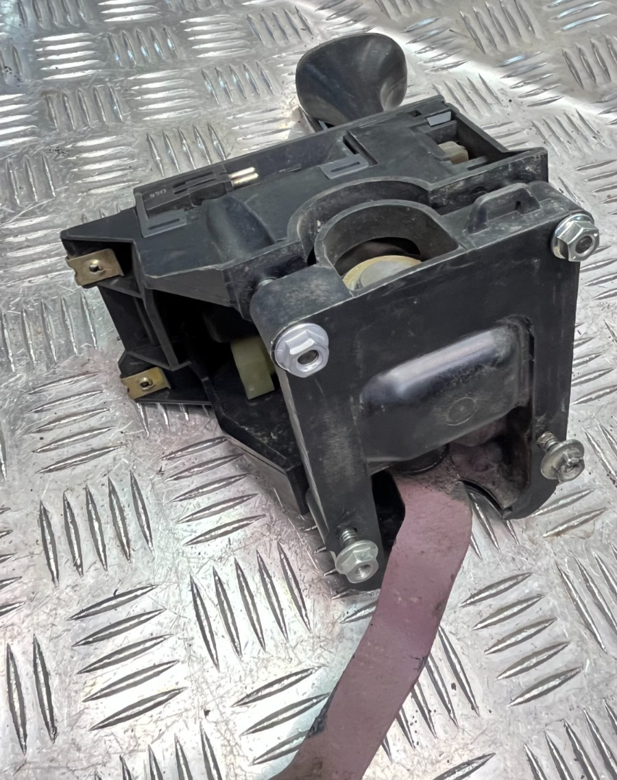 Mercedes-Benz C126 W126 _ Schaltkulisse Wählhebel Automatik _ ORIGINAL gebraucht - 1262670740