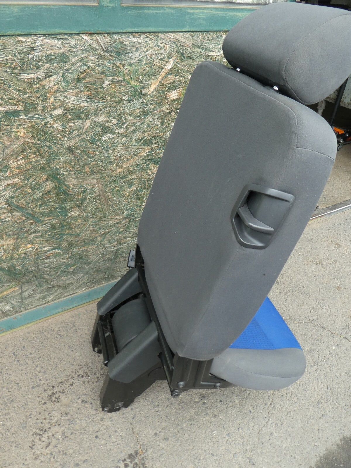 VW T5 Multivan Sitz Sitze 2. Sitzreihe Rechts Klappfunktion blau ORIGINAL gebraucht - Transporter