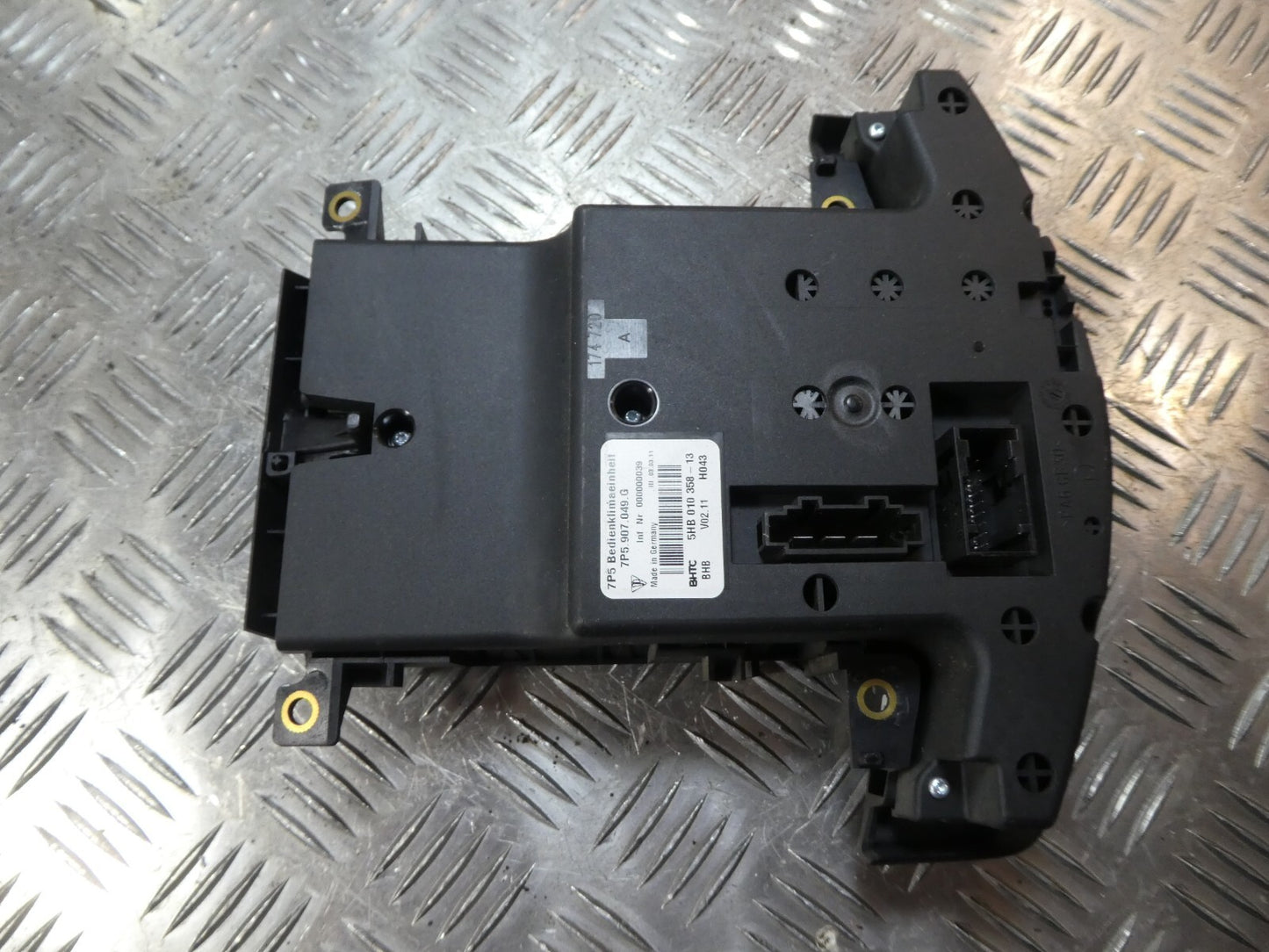 Porsche Cayenne 92A Bedieneinheit hinten Fond 7P5907049G ORIGINAL gebraucht - Klimabedienteil
