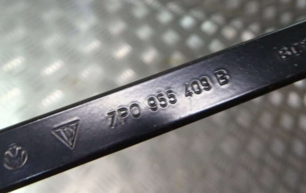 Porsche Cayenne 92A Wischerarm vorne links 7P0955409B gebraucht - original