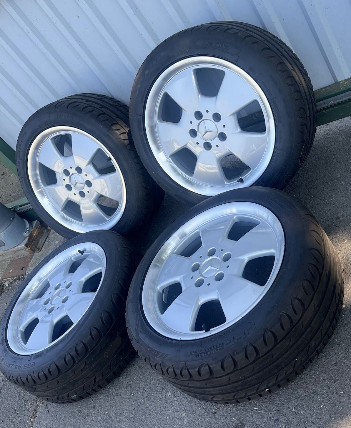 4 x ORIGINAL MERCEDES-BENZ SL R129 ALBALI ALUFELGEN mit Sommereifen gebraucht - 1294011202