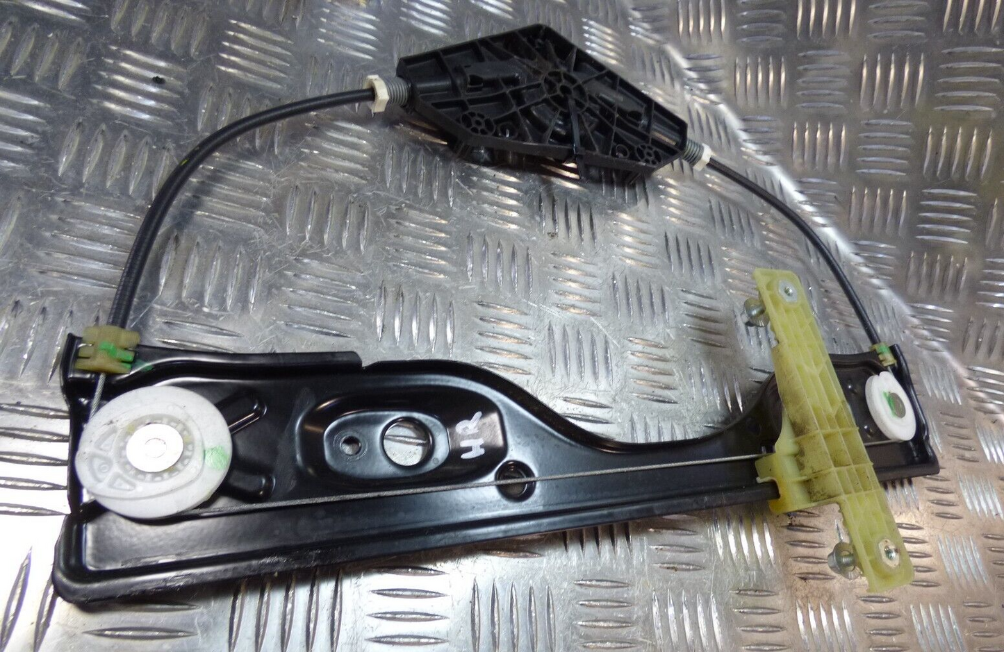 Jeep Cherokee KL Fensterheber mechanizmus hinten rechts -100 ORIGINAL gebraucht - C46867