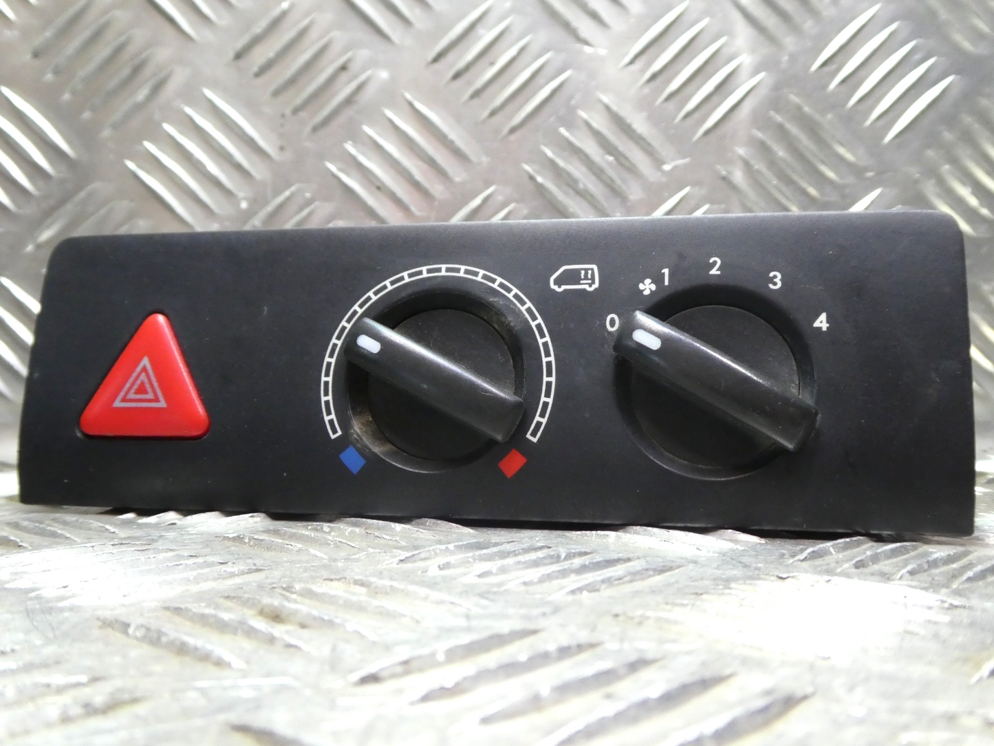 VW T5 Klimabedienteil Modul Heizung schalter _ 7E0919158L 9B9 ORIGINAL gebraucht - Transporter