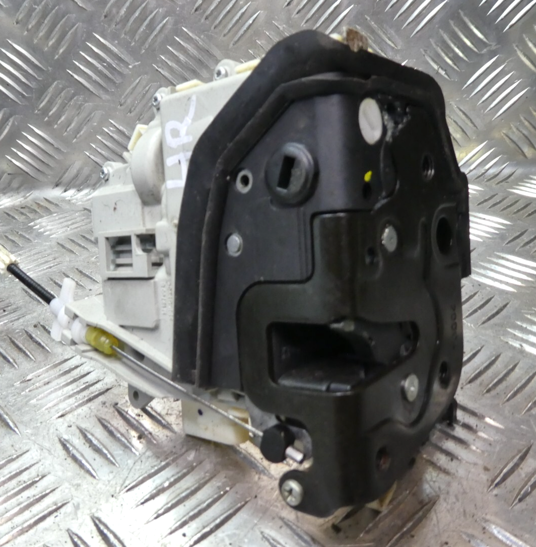 Porsche Macan 95B Türschloss Hinten Rechts ORIGINAL gebraucht - 8K0839016H