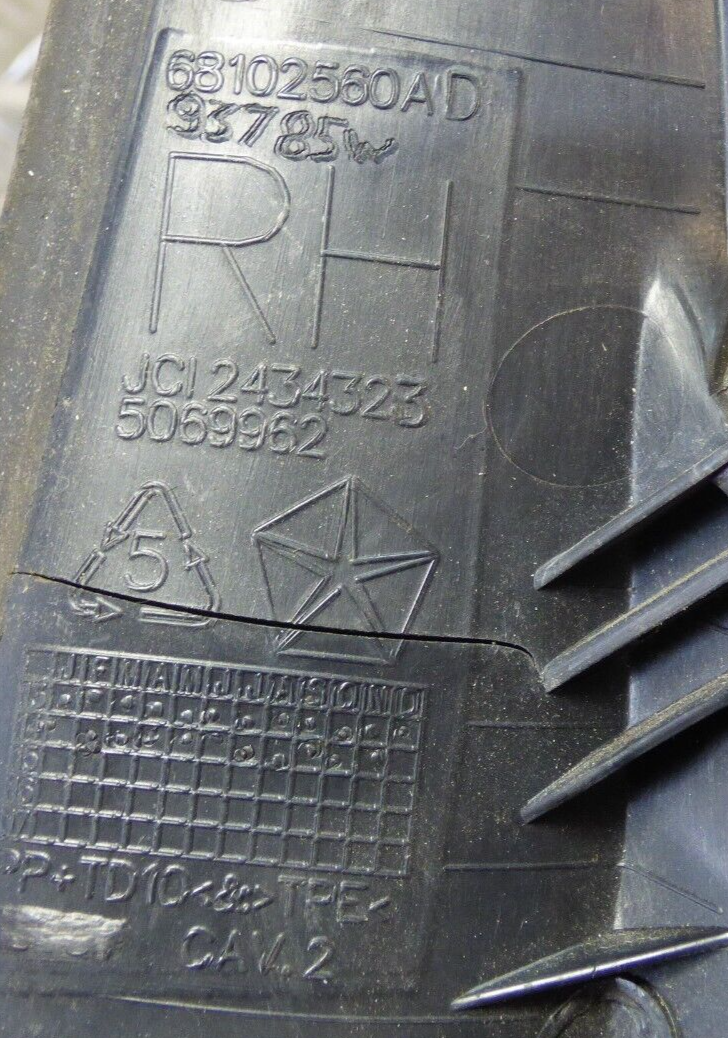 Jeep Cherokee KL 2015 Motorhaube Seitenverkleidung rechts ORIGINAL gebraucht - 68102560AD