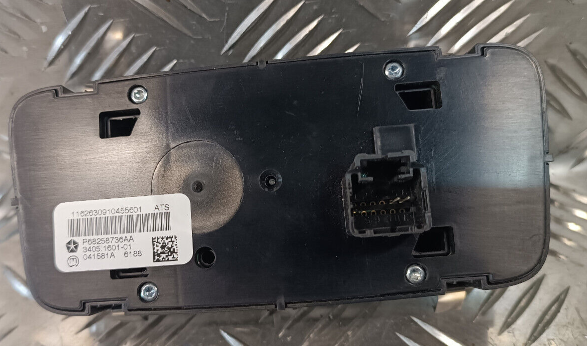 Jeep Grand Cherokee WK2 Multischalter Elketronikmodul 4x4 ORIGINAL gebraucht - P68258736AA