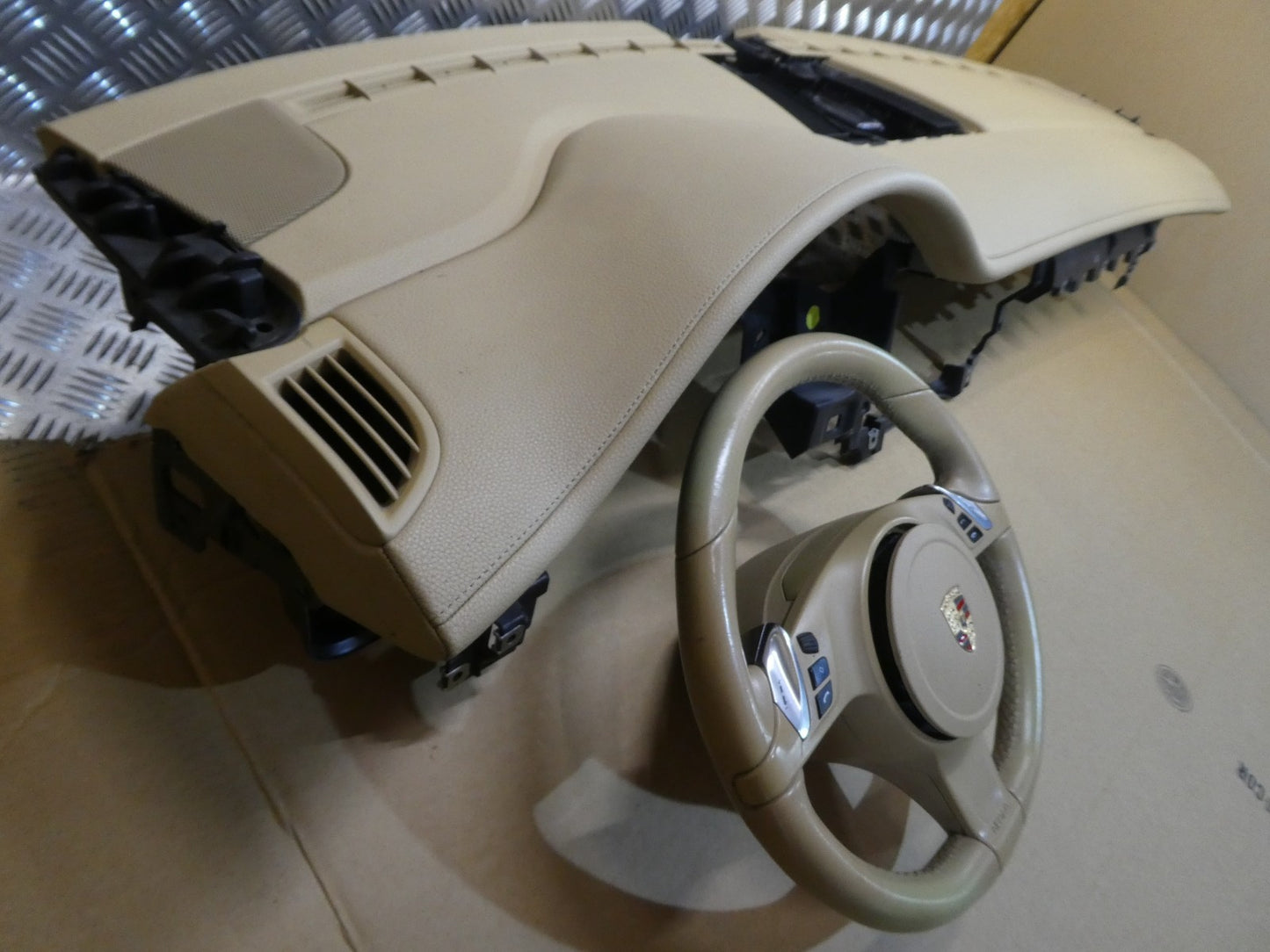 Porsche Panamera 970 Facelift Armaturenbrett Lederlenkrad Luxorbeige ORIGINAL gebraucht - 97055210107