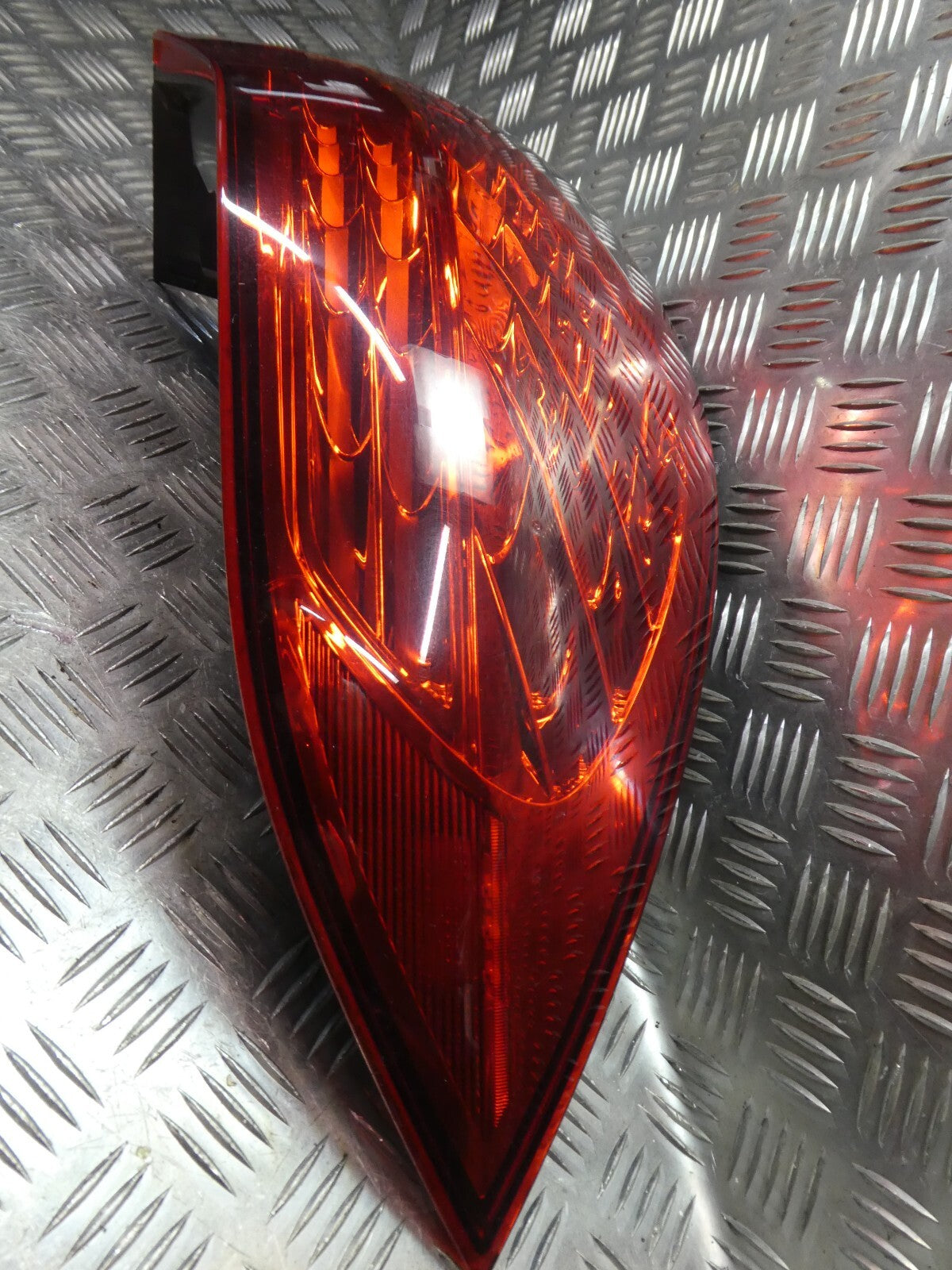 Porsche Cayenne 92A Orig. LED Rückleuchte aussen rechts 7P5945096R ORIGINAL gebraucht - Heckleuchte