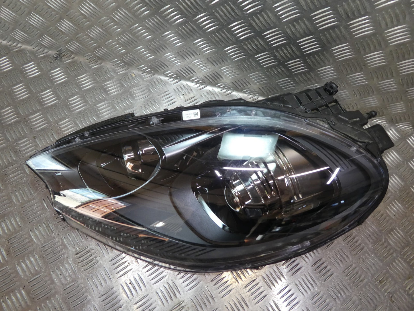 Porsche Macan S 95B 2015 Xenon Xenonscheinwerfer 95B9410329GF Links ORIGINAL gebraucht - Scheinwerfer