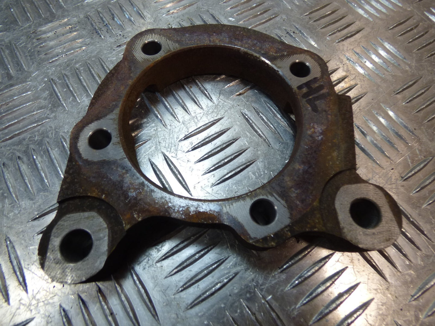 OPEL ASTRA K 1.4 ORIGINAL Platte für Achse Verbreiterung hinten links gebraucht - 39151015