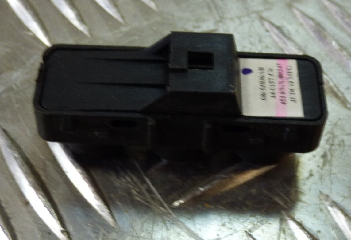 Jeep Cherokee KL 2015 Schalter Sitz Memory ORIGINAL gebraucht - 68052036AB