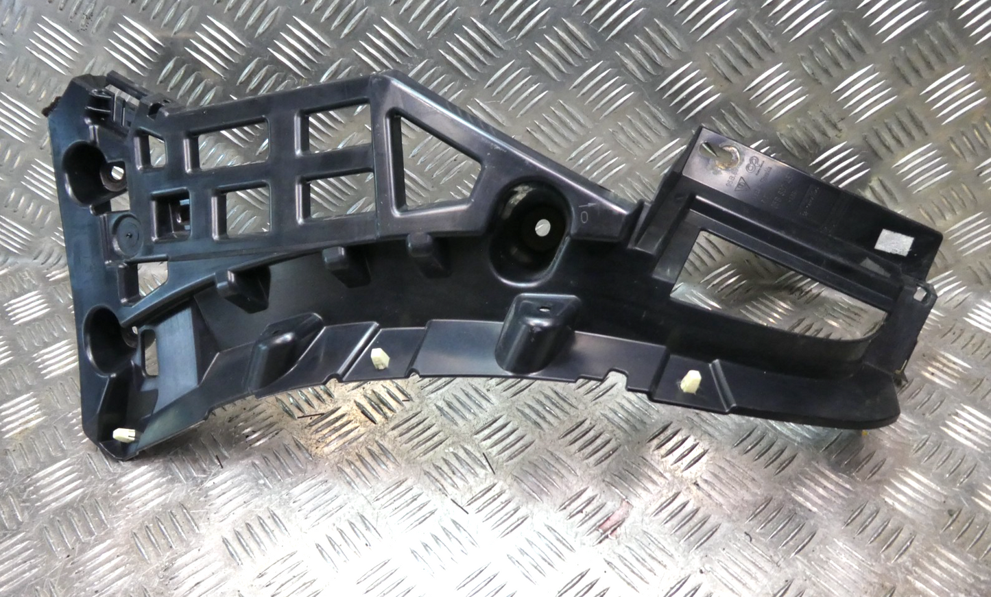 PORSCHE MACAN 2014-18 Stoßstangenhalter hinten links ORIGINAL gebraucht - 95B807453