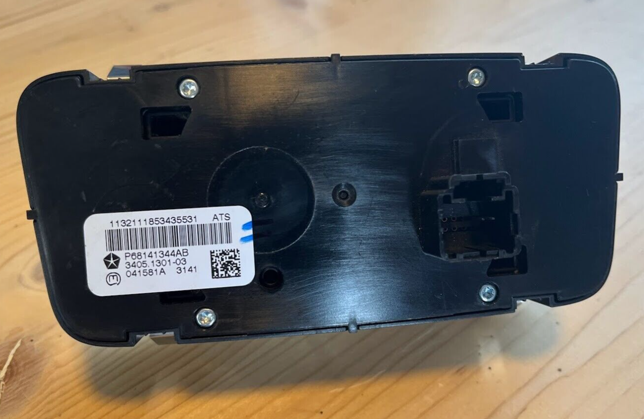Jeep Grand Cherokee IV WK2 4WD Bedienfeld Schalter 4WD Control Panel ORIGINAL gebraucht - P68141344AB