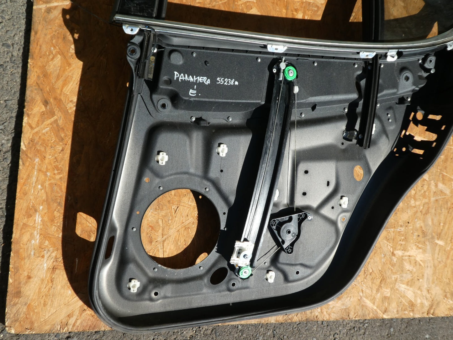 Porsche 970 Türrahmen Fensterheber hinten links mit Sonnenschutzrollo ORIGINAL gebraucht - Panamera