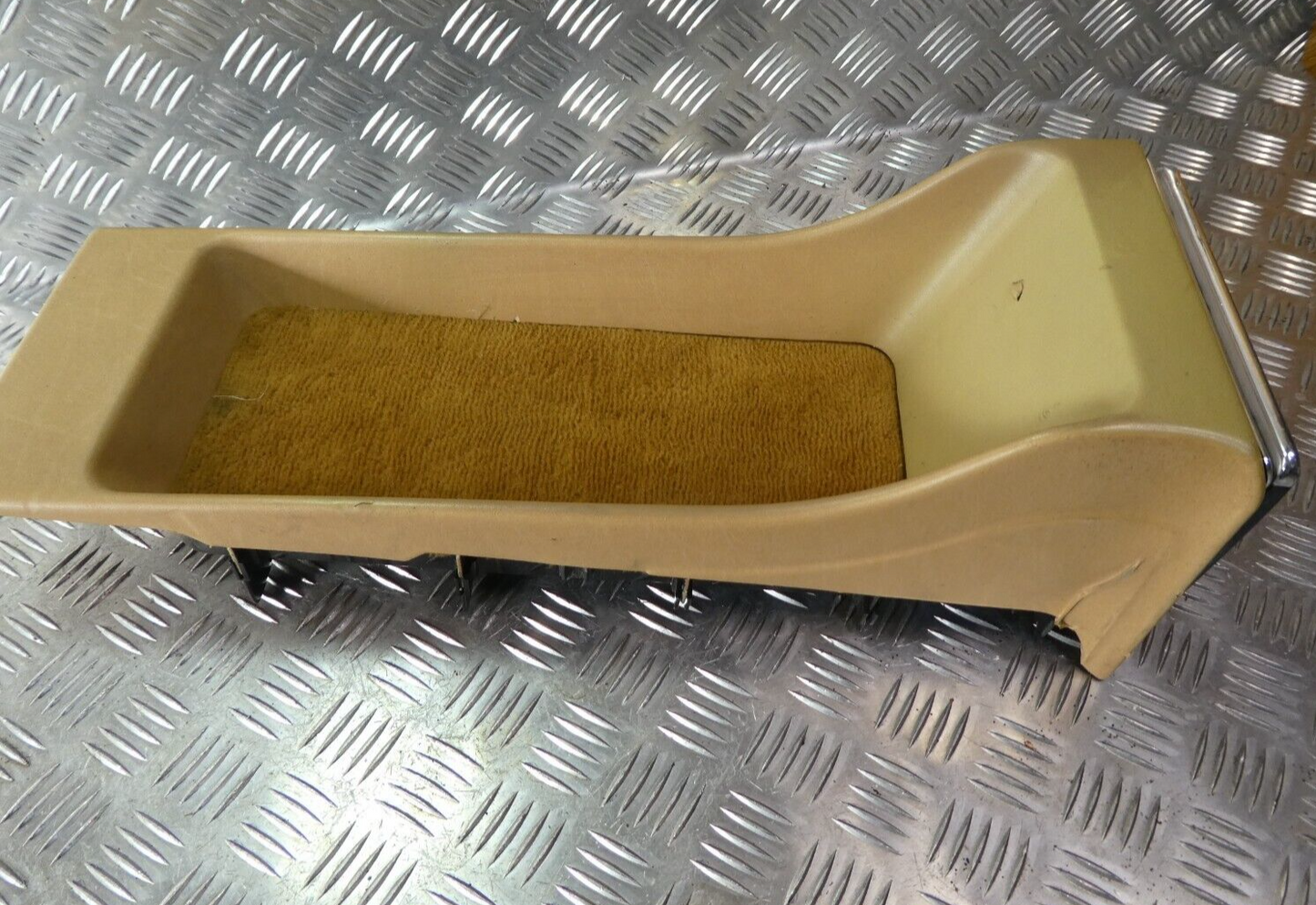 Mercedes C126 W126 Coupe SEC Mittelkonsole mit Aschenbecher ORIGINAL gebraucht - 1268431107