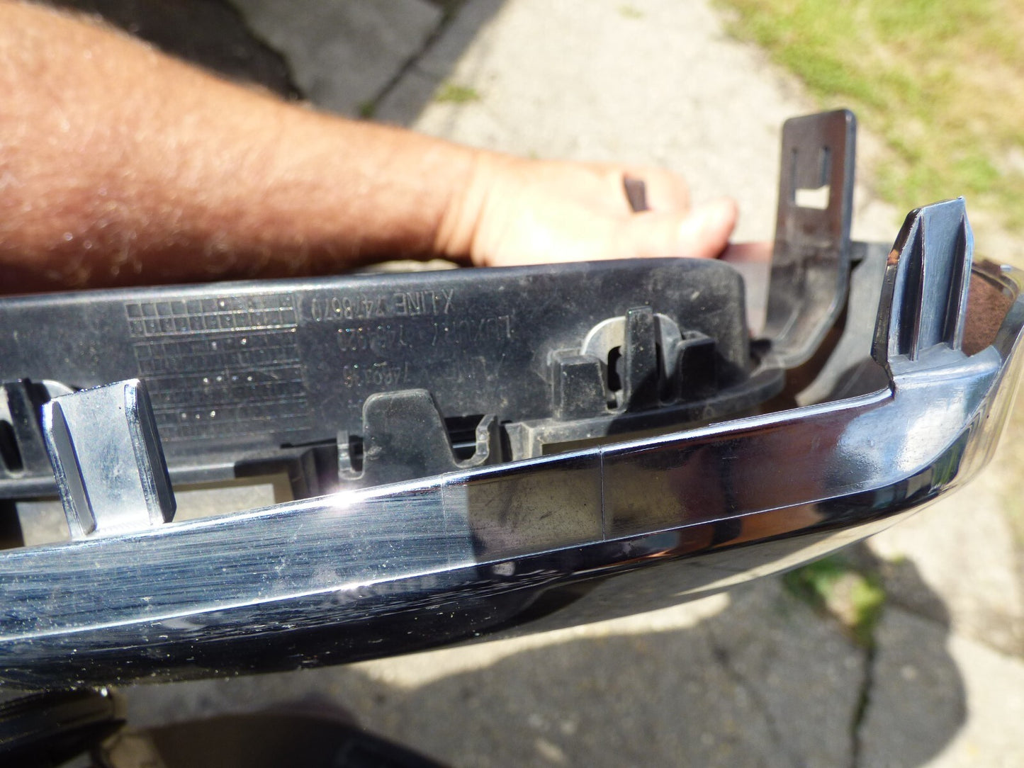 Original BMW X3 +X4 G01 + G02 F98 Grill vorne rechts gebraucht - 7464922