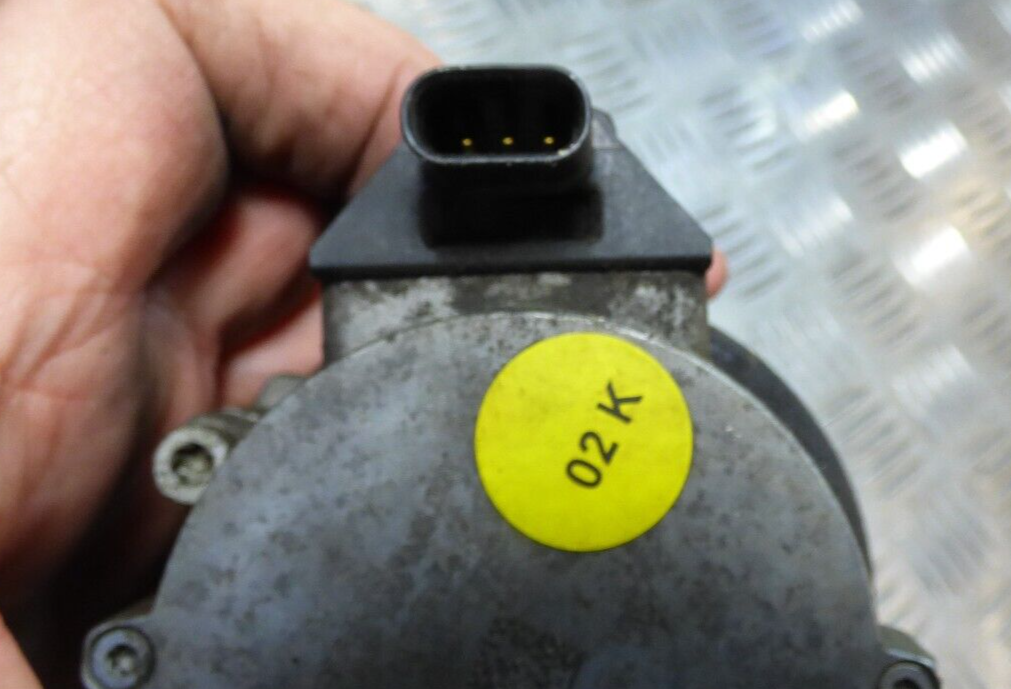 Porsche Cayenne 92A Hybrid zusätzliche 7P0965567 ORIGINAL gebraucht - Wasserpumpe