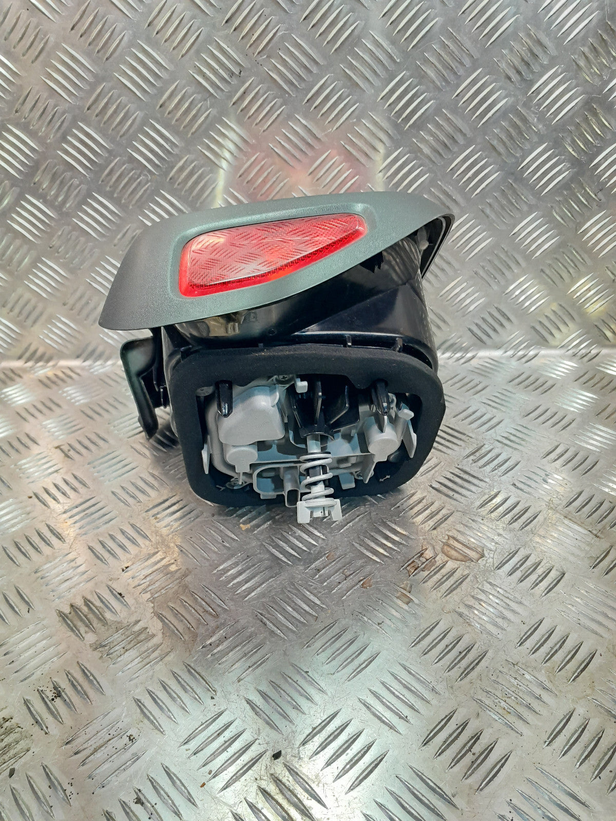 Jeep Renegade ab 2014 Scheinwerfer Hinten Rückleuchte 520 ORIGINAL gebraucht - 51964234