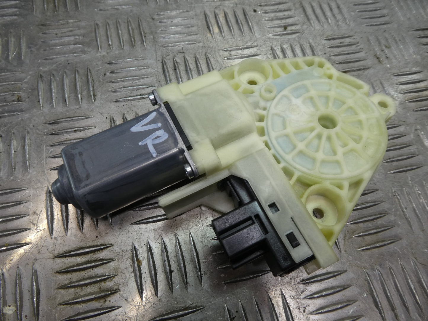 Porsche 970 Fensterhebermotor Vorne Rechts 924206-100 ORIGINAL gebraucht - Panamera
