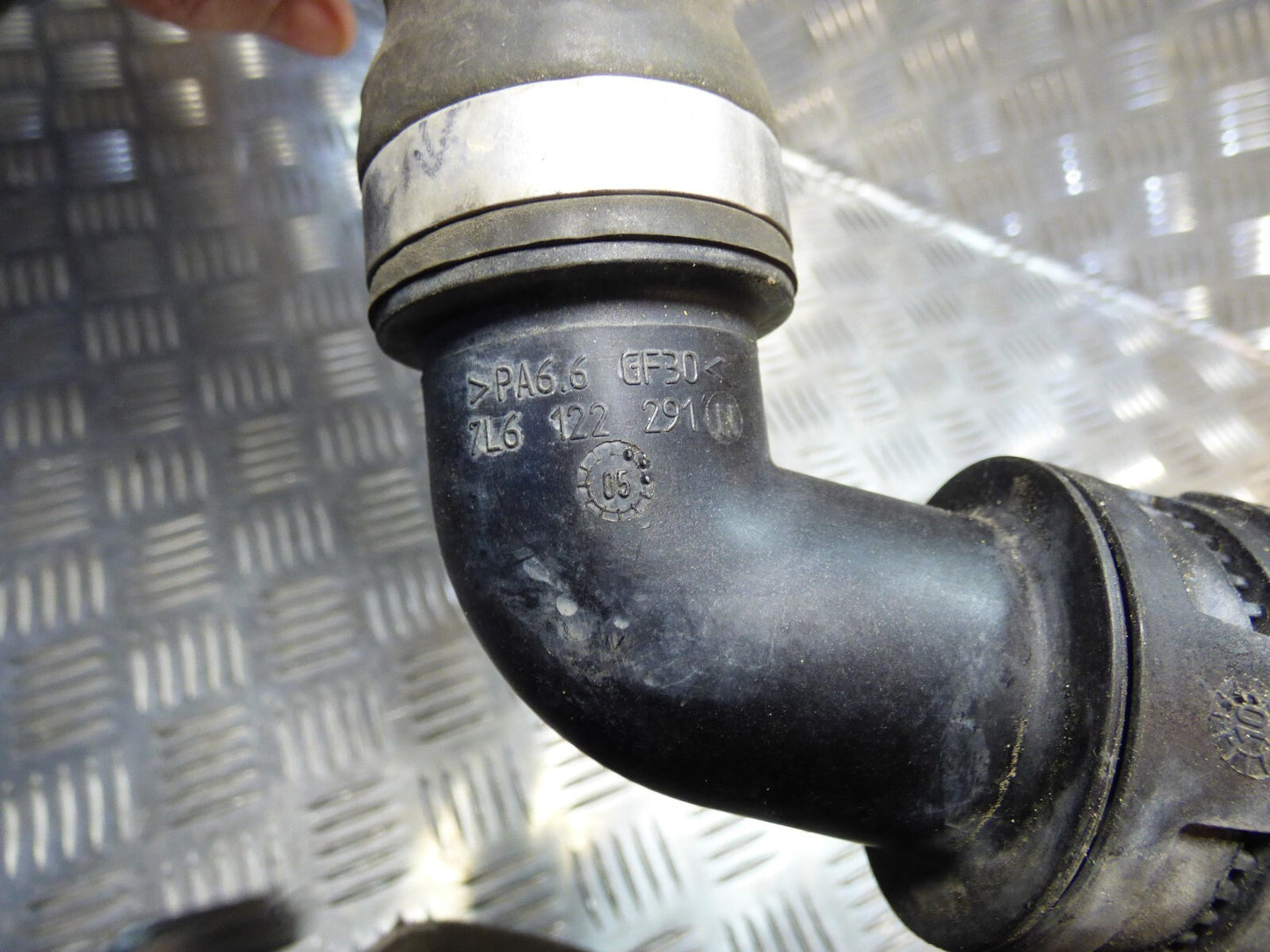 Porsche Cayenne 92A Hybrid Kühlwasserschläuche mit 7P0122051 ORIGINAL gebraucht - Schnellkupplung
