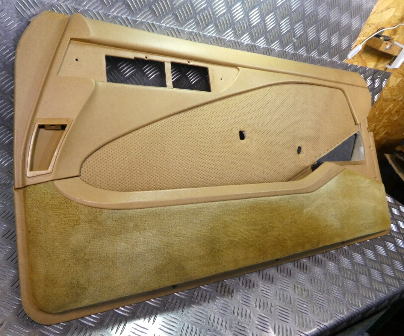 C126 W126 Coupe SEC Türverkleidung Türpappe Rechts beige ORIGINAL gebraucht - creme ORIGINAL gebraucht - Mercedes