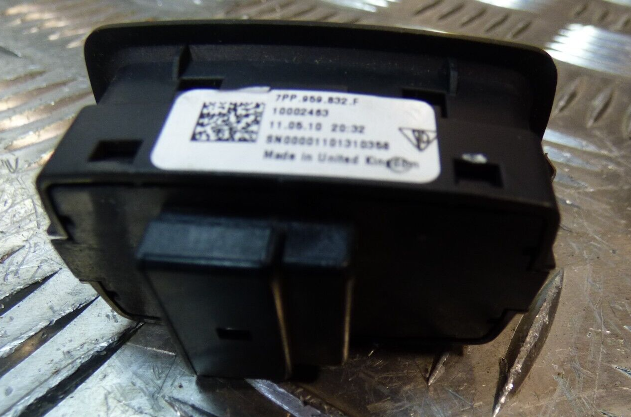 Porsche Cayenne S 92A Heckklappenöffnungstaste elektrische Heckklappe ORIGINAL gebraucht - Schalter