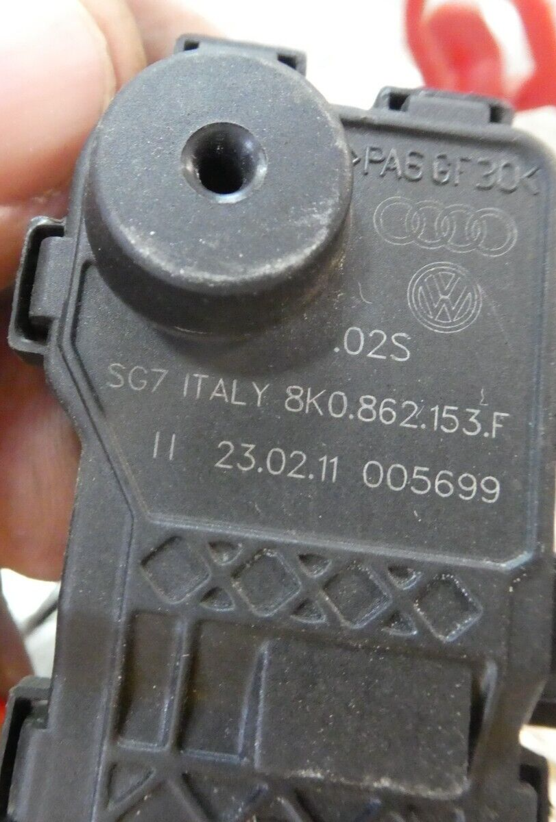 Porsche Cayenne 92A Stellmotor Verriegelung 8K0862153F ORIGINAL gebraucht - Tankklappe