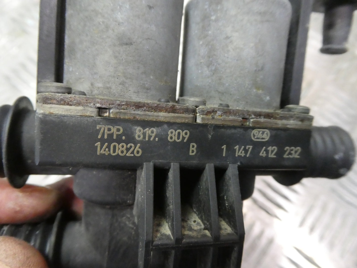 Porsche 3.0 E-Hybrid 7PP819809 Heizungsventil Kühlmittelregelventil ORIGINAL gebraucht - Panamera