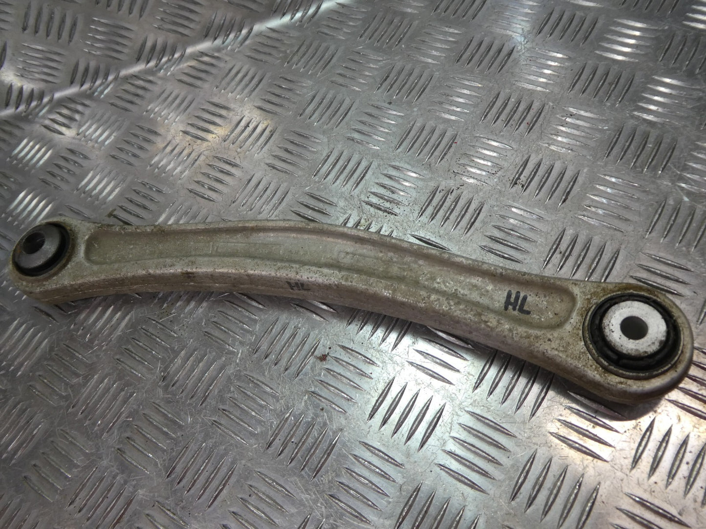 Porsche Cayenne 92A hinten links 7L0505375A ORIGINAL gebraucht - Querlenker