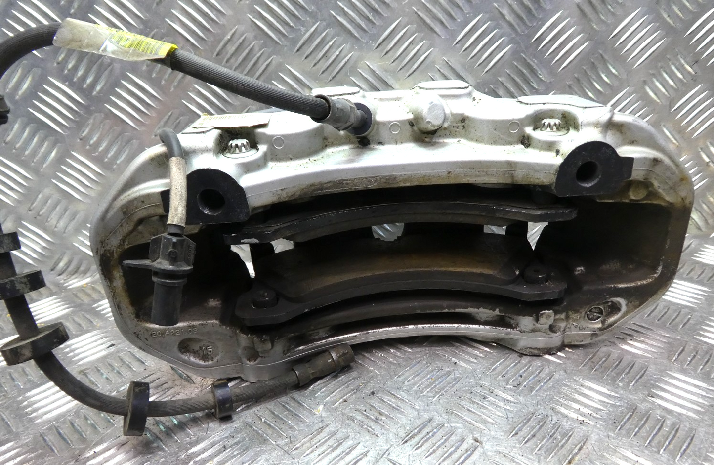 Orig. PORSCHE MACAN 3.0 TDI Bremssättel Vorne Rechts 7PP615123 ORIGINAL gebraucht - 95B615106J