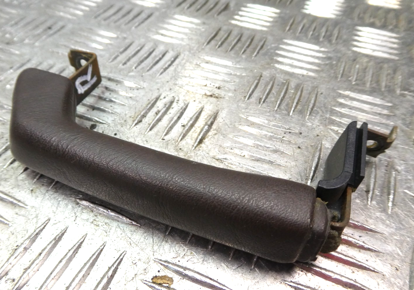 Mercedes-Benz W126 C126 SEC Coupe Haltegriffe hinten rechts braun