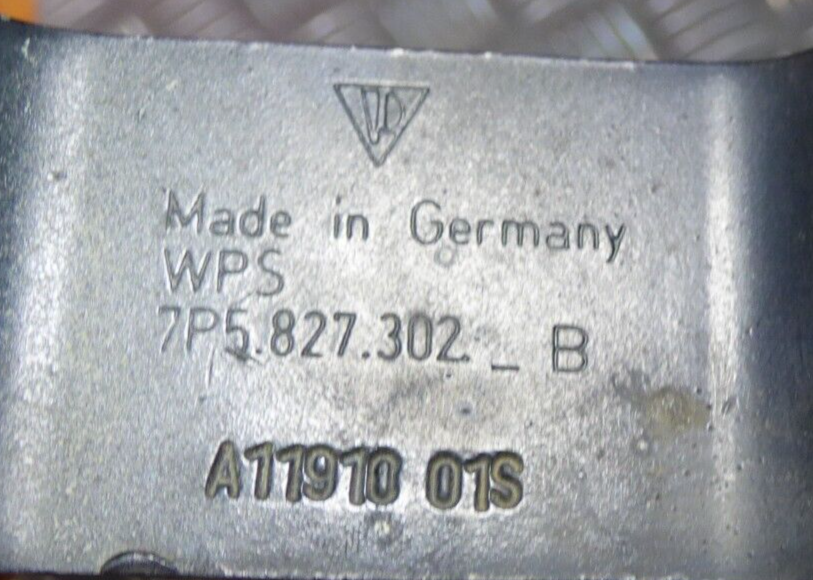 Porsche Cayenne 92A Kofferraumdeckel Scharnier Rechts 7P5827302 ORIGINAL gebraucht - Heckklappe