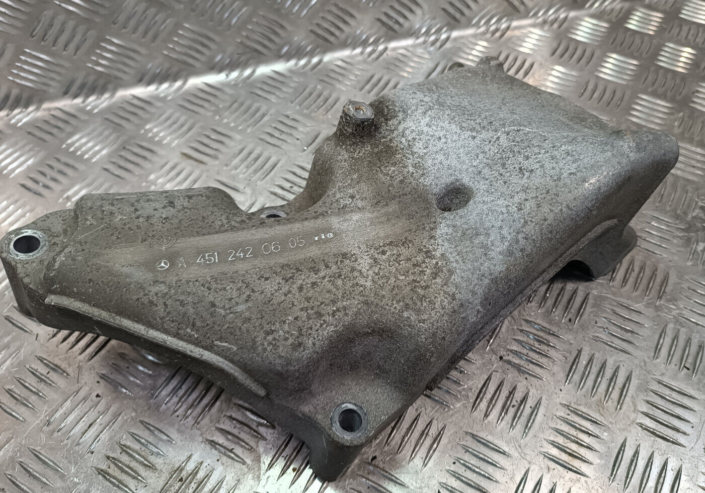 Smart ForTwo 451 Electric Drive Halter Lager Halterung A ORIGINAL gebraucht - 4512420605