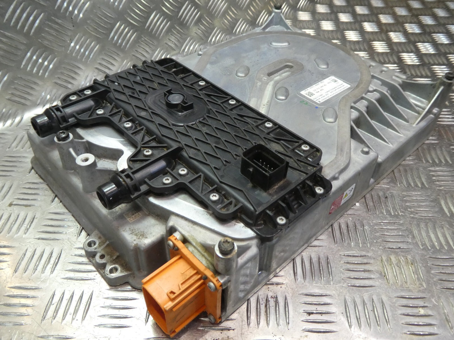VW ID3 ID.3 Ladegerät Batterie Wechselrichter Inverter 1EA915684BG ORIGINAL gebraucht - Volkswagen