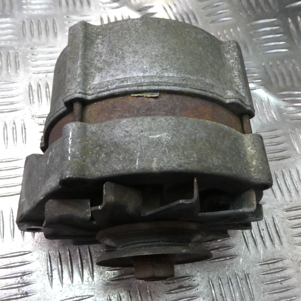 Mercedes-Benz W126 C126 II Serie Generator Lichtmaschine BOSCH ORIGINAL gebraucht - 0120469588