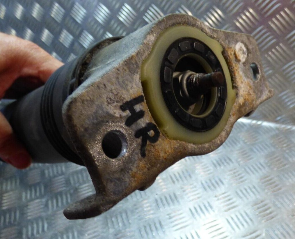 OPEL ASTRA K 1.4 ORIGINAL Stoßdampfer hinten rechts = links * gebraucht - GM39056534
