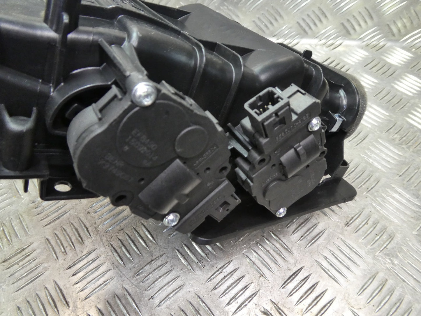 Porsche Panamera 3.0 Hybrid 970 Luftansaugschlauch links ORIGINAL gebraucht - 97057221105