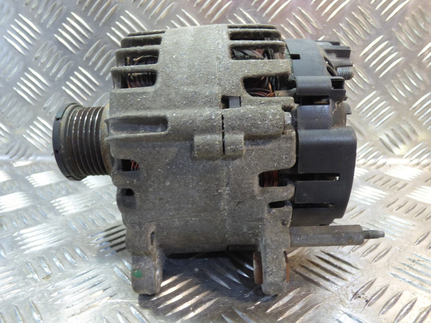 VW T6 T5 2.0 TDI CXG LiMa Lichtmaschine VALEO 140A 03L903023L ORIGINAL gebraucht - Transporter