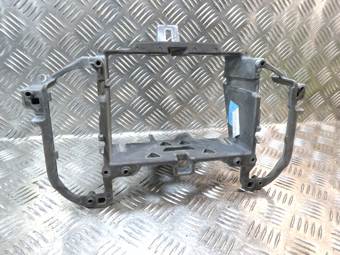 Porsche Cayenne 958 92A Navigationssystem Navi Halter 7P5857083 ORIGINAL gebraucht - Halterung