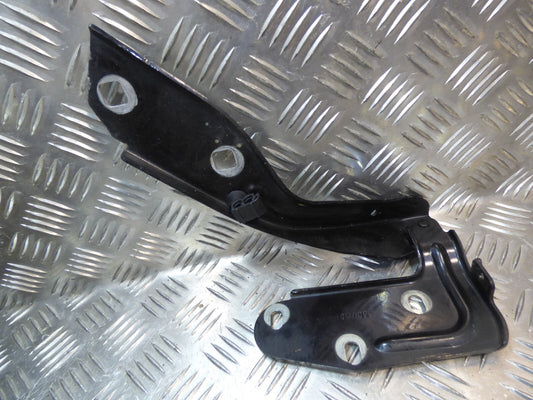 Porsche Cayenne 92A vorne rechts 7P5823302B ORIGINAL gebraucht - Motorhaubenscharnier