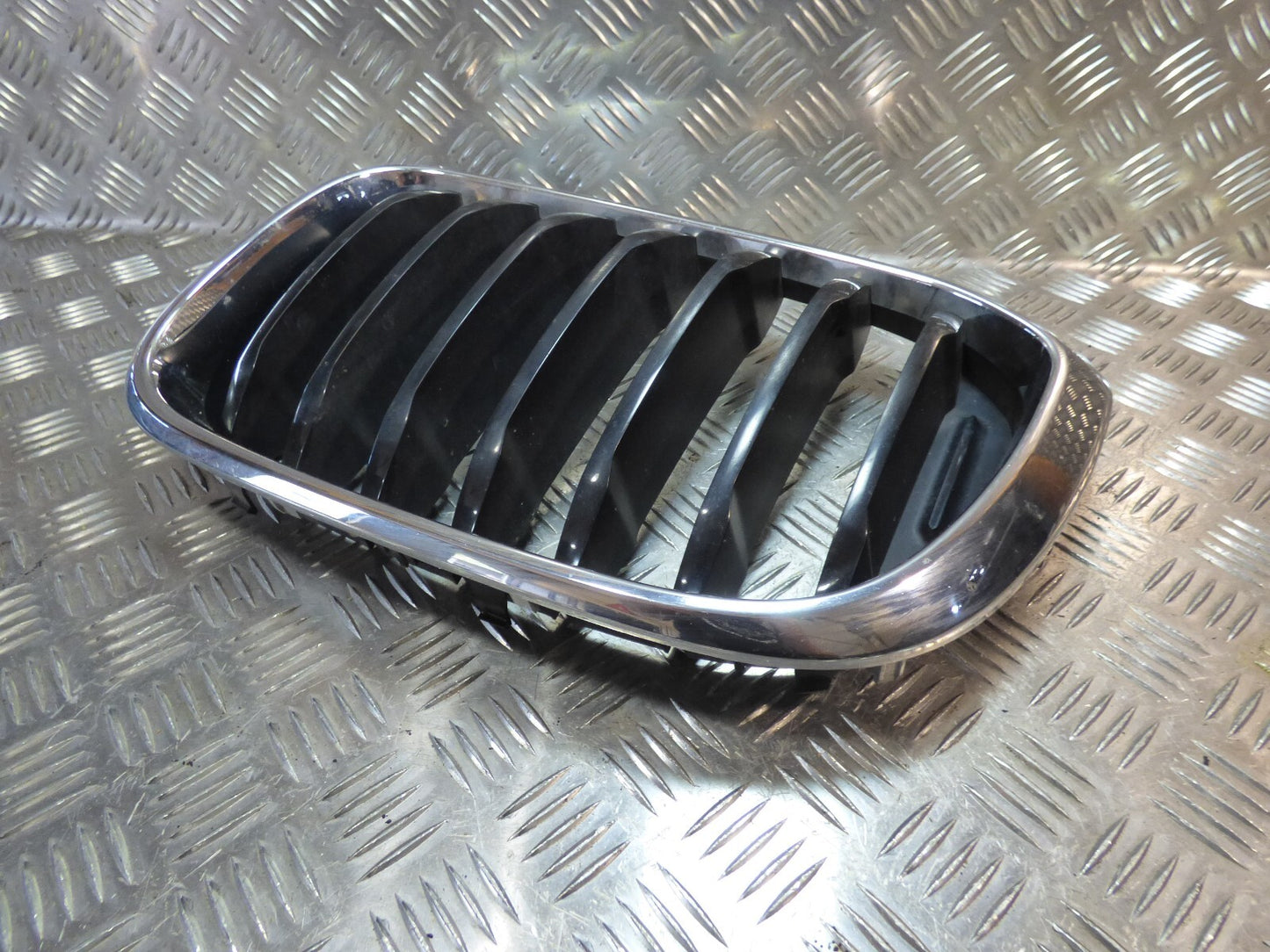 BMW X3 +X4 G01 + G02 F98 Grill vorne links 7464921 gebraucht - Original