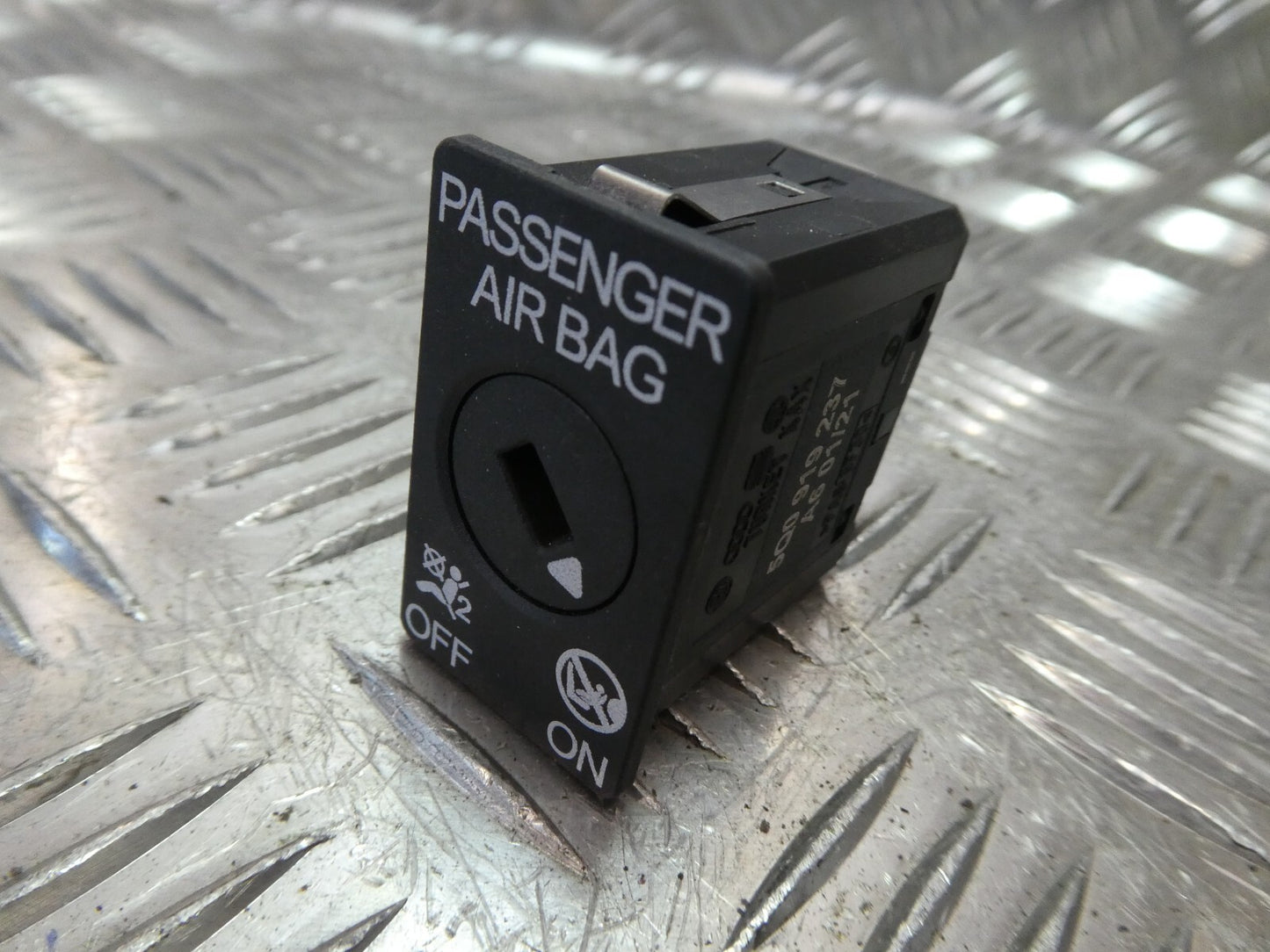 VW ID3 Airbagschalter Schalter Airbag off 5Q0919237 ORIGINAL gebraucht - Volkswagen
