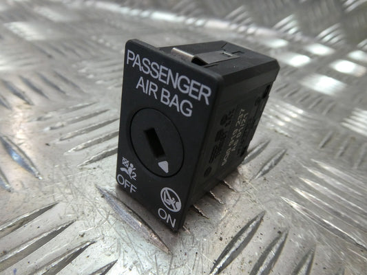 VW ID3 Airbagschalter Schalter Airbag off 5Q0919237 ORIGINAL gebraucht - Volkswagen