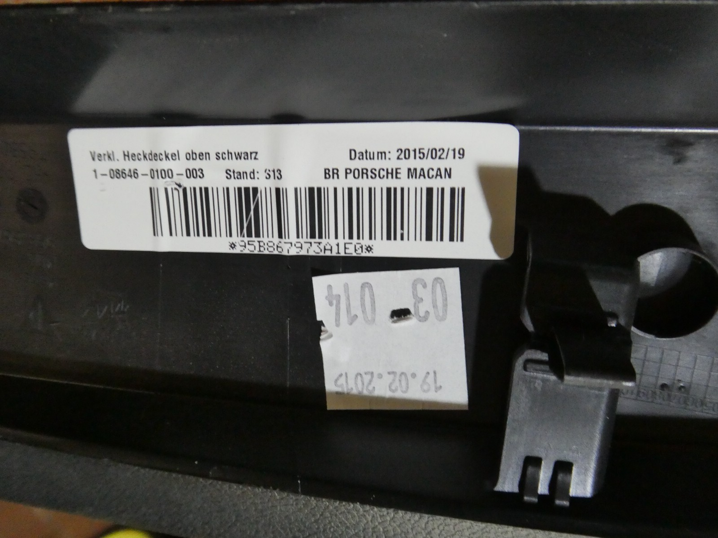 Porsche Macan 95B Heckklappe Verkleidung oben schwarz 95B867973A ORIGINAL gebraucht - Heckdeckel