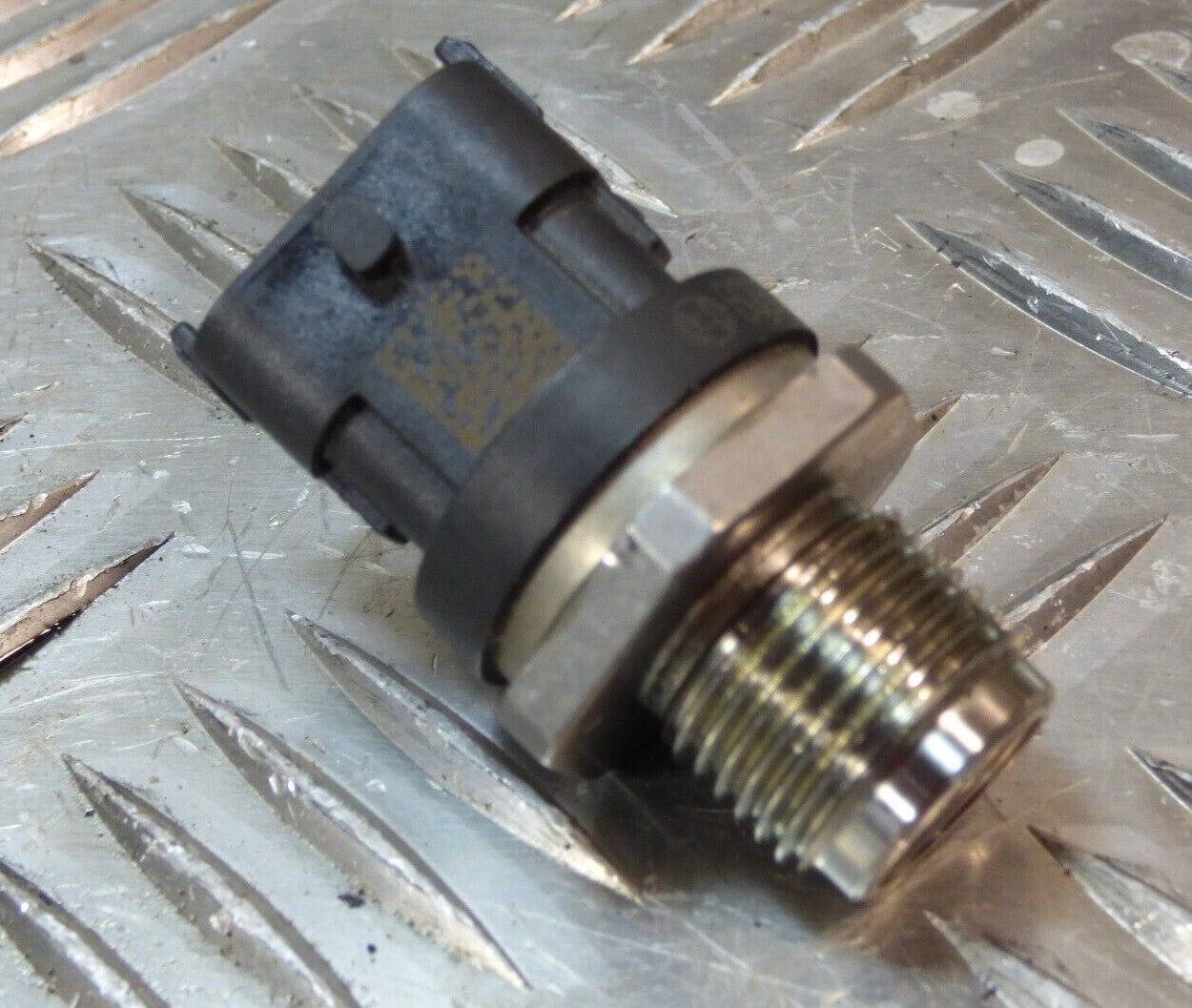 JEEP COMPASS II 2.0 CRD Sensor in Einspritzleiste 0 281 007 017 ORIGINAL gebraucht - Kraftstoffdruck