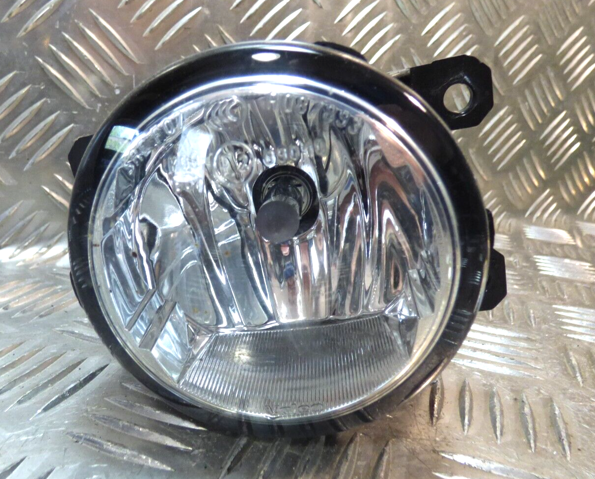 JEEP COMPASS II 2.0 MTJ 2021 Nebelscheinwerfer Links = Rechts ORIGINAL gebraucht - - 68353533AA