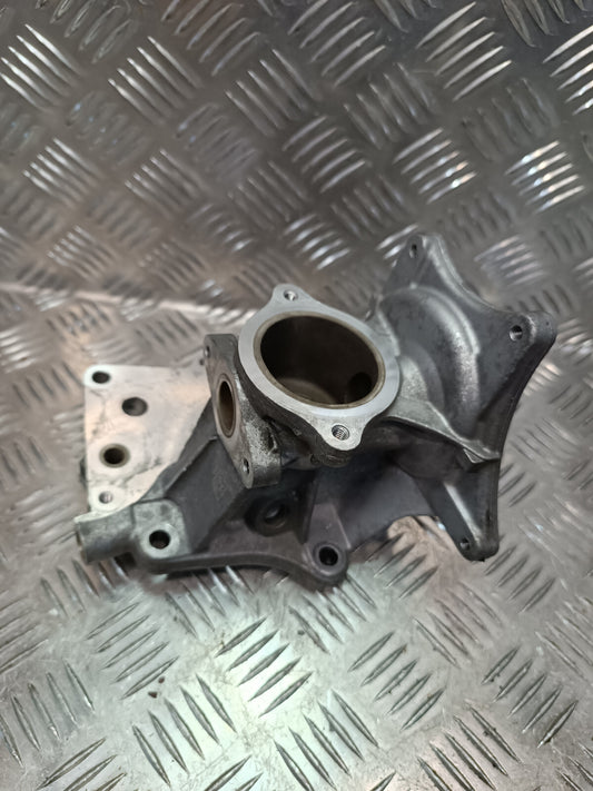 OPEL ASTRA K 1.0 TURBO 12V Original Wasserpumpe Halter GM gebraucht - 12641869