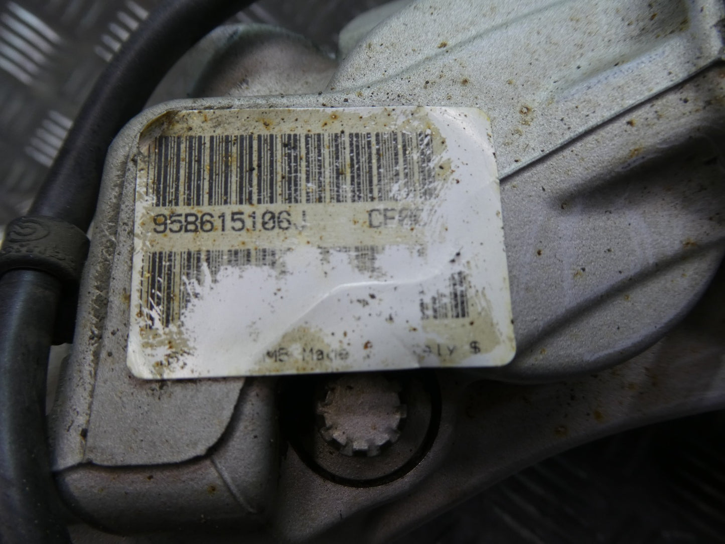 Orig. PORSCHE MACAN 3.0 TDI Bremssättel Vorne Rechts 7PP615123 ORIGINAL gebraucht - 95B615106J